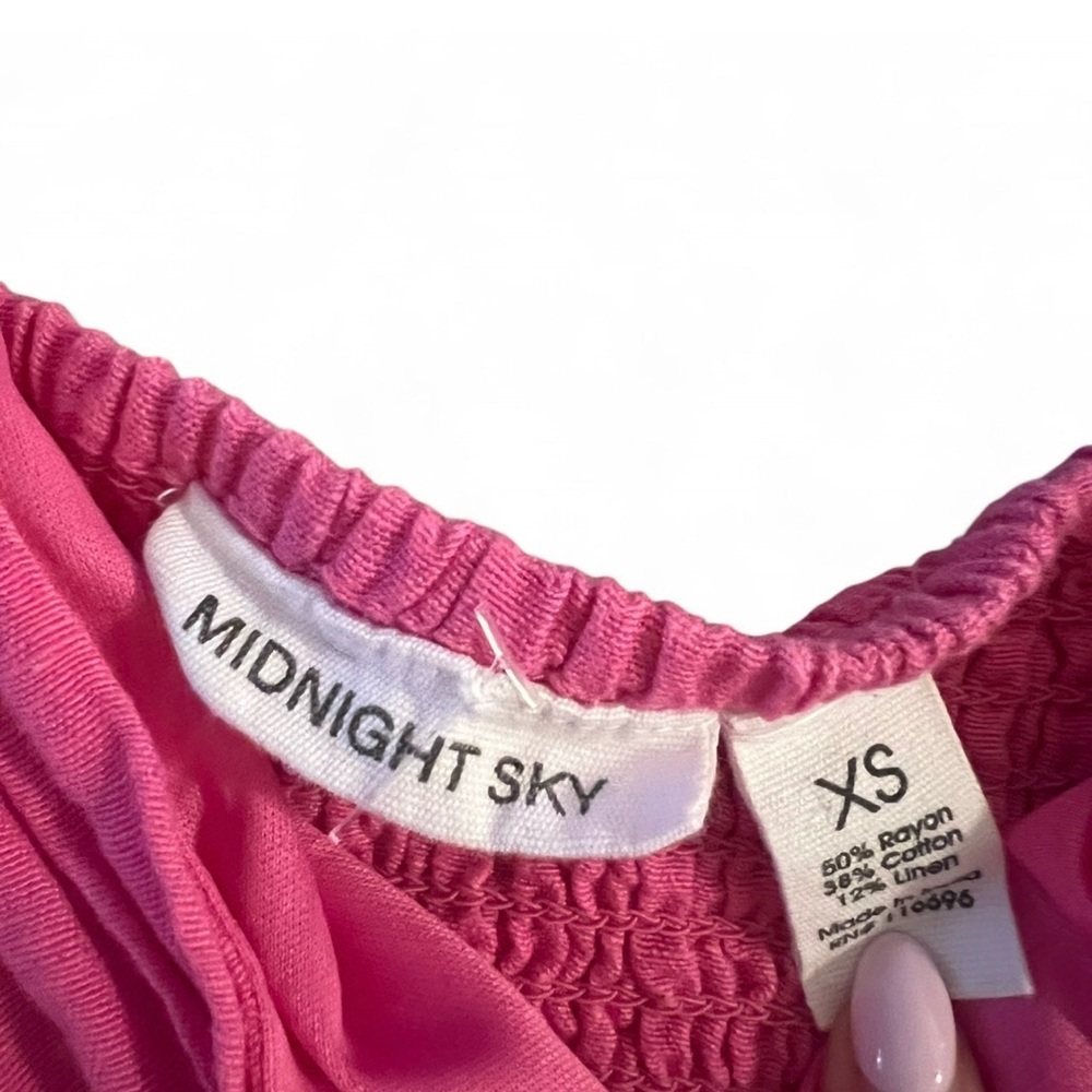 Twist-Front Pink Crop Top with Cap Sleeves - Picture 3 of 3